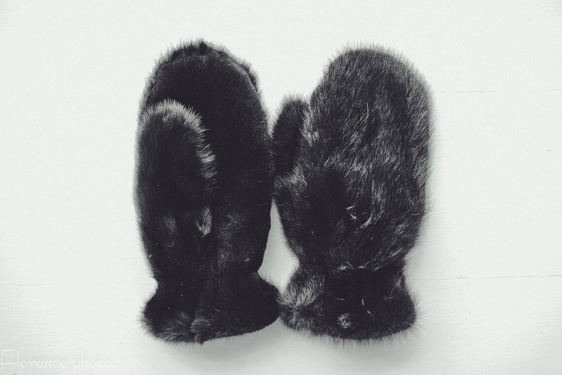 Handmade Black Mink Fur Mittens – Unisex Winter Gloves