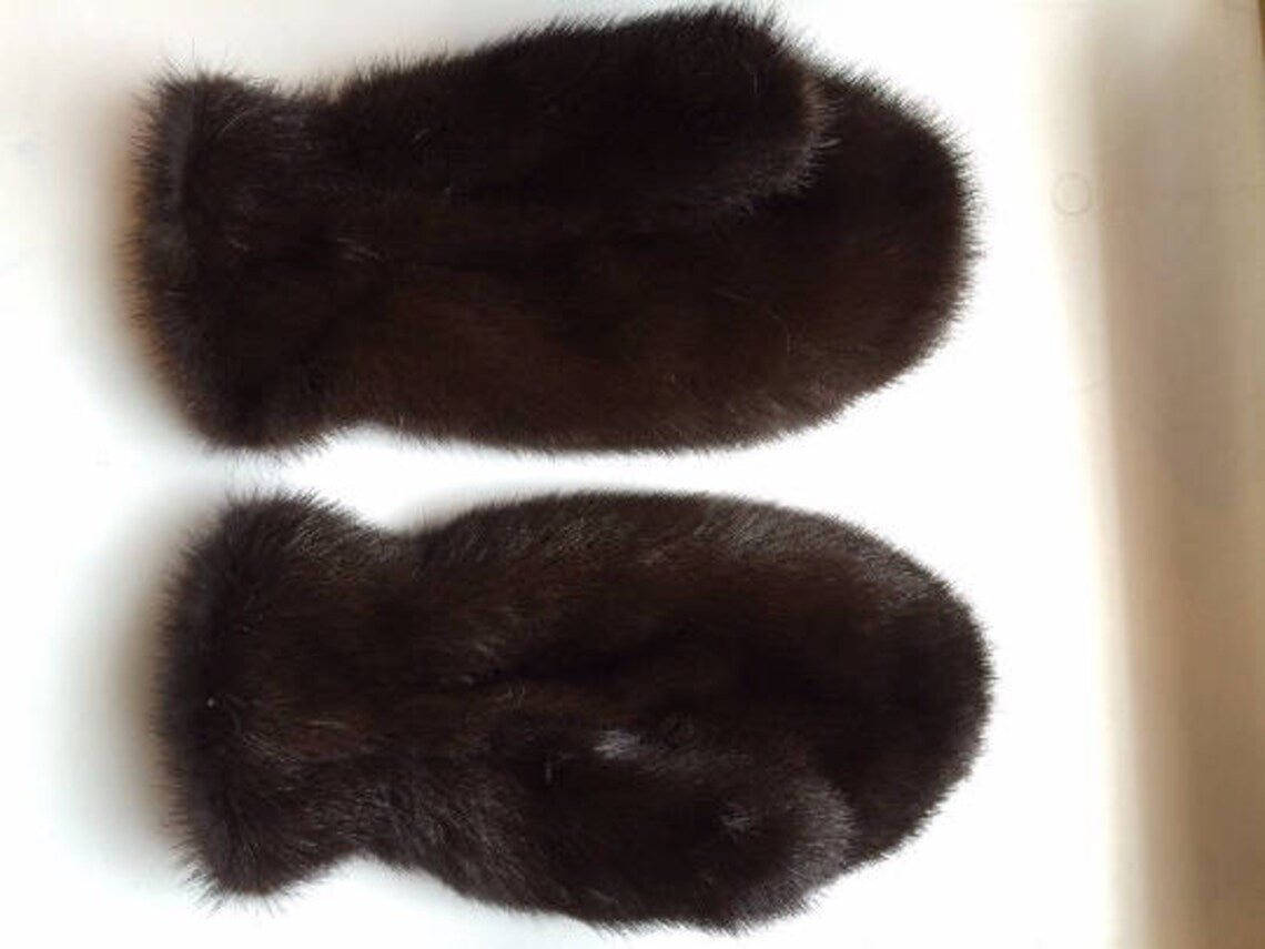 Handmade Black Mink Fur Mittens – Unisex Winter Gloves